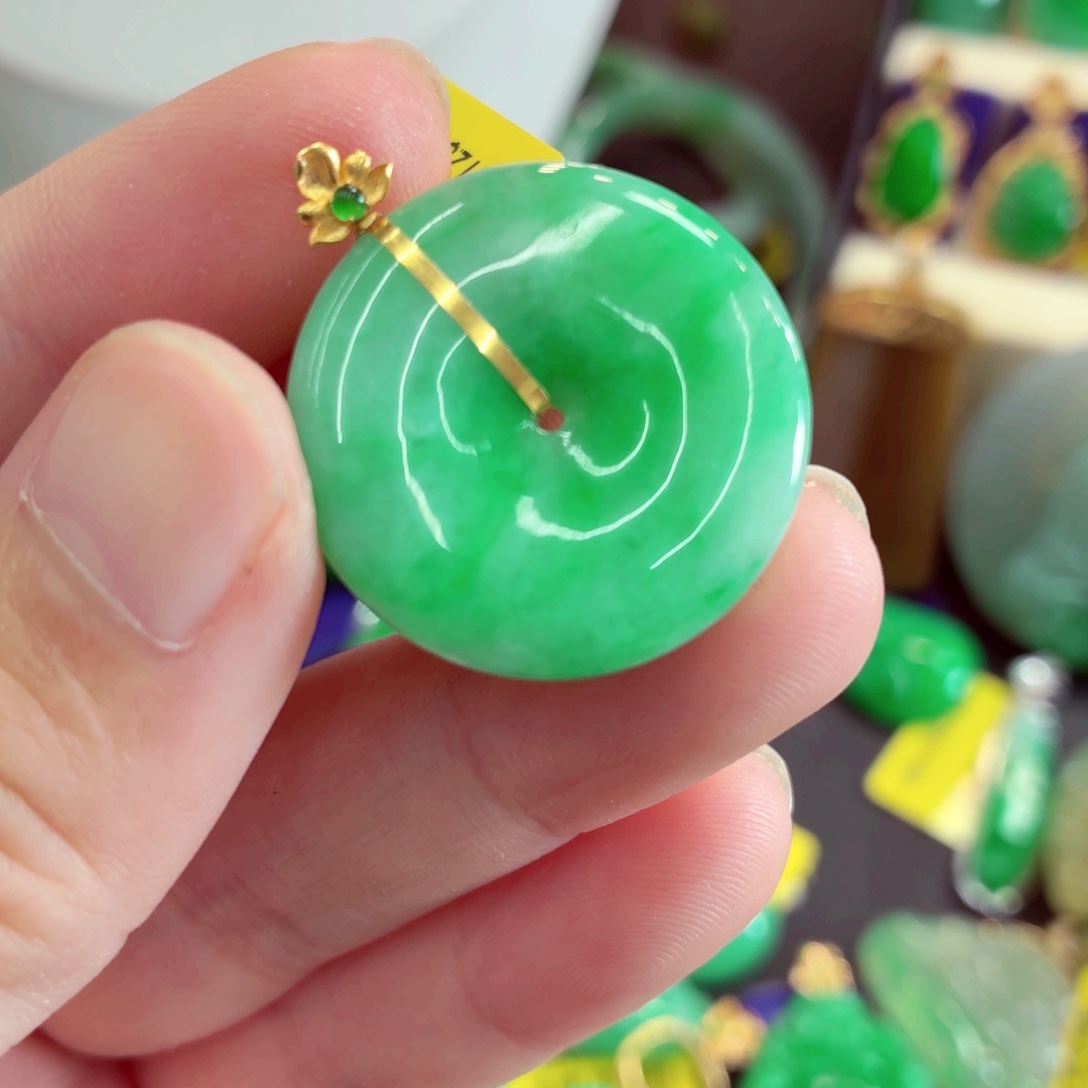 翡翠18K金镶嵌吊坠(不含链)