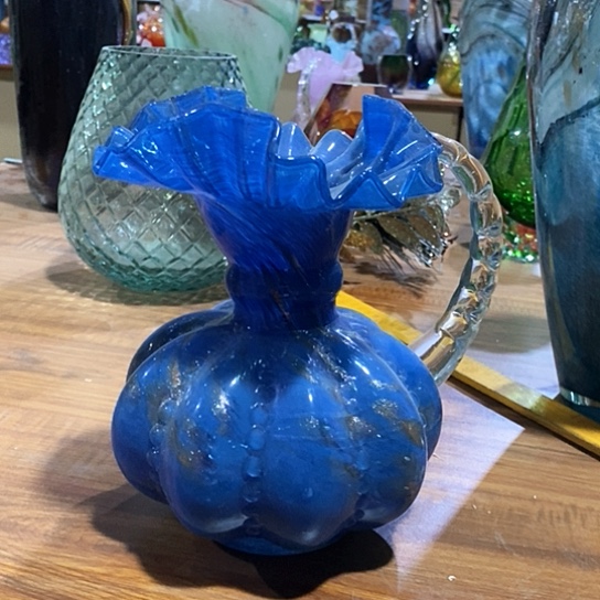 琉璃花瓶高19厘米口径4厘米