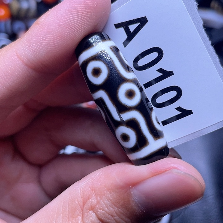 玛瑙/玉髓颈饰未镶嵌微瑕