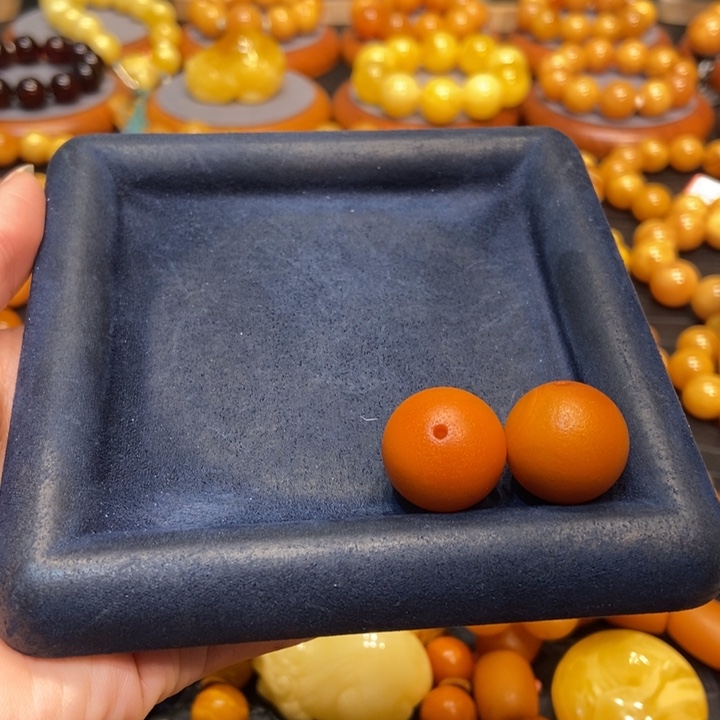 蜜蜡吊坠(不含链)未镶嵌三*兴蜜蜡