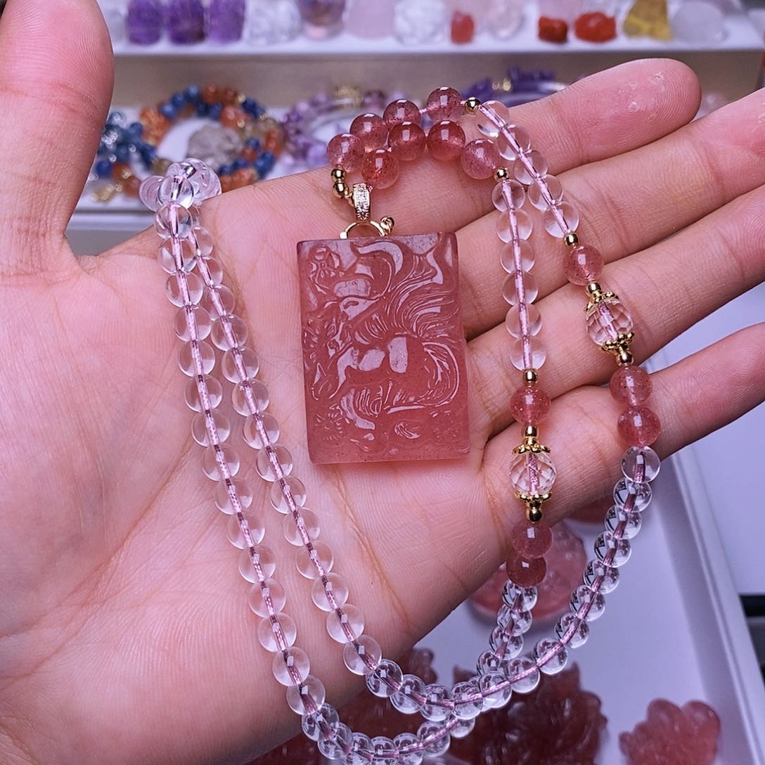 水晶颈饰未镶嵌草莓晶方牌九尾狐吊坠 送链子