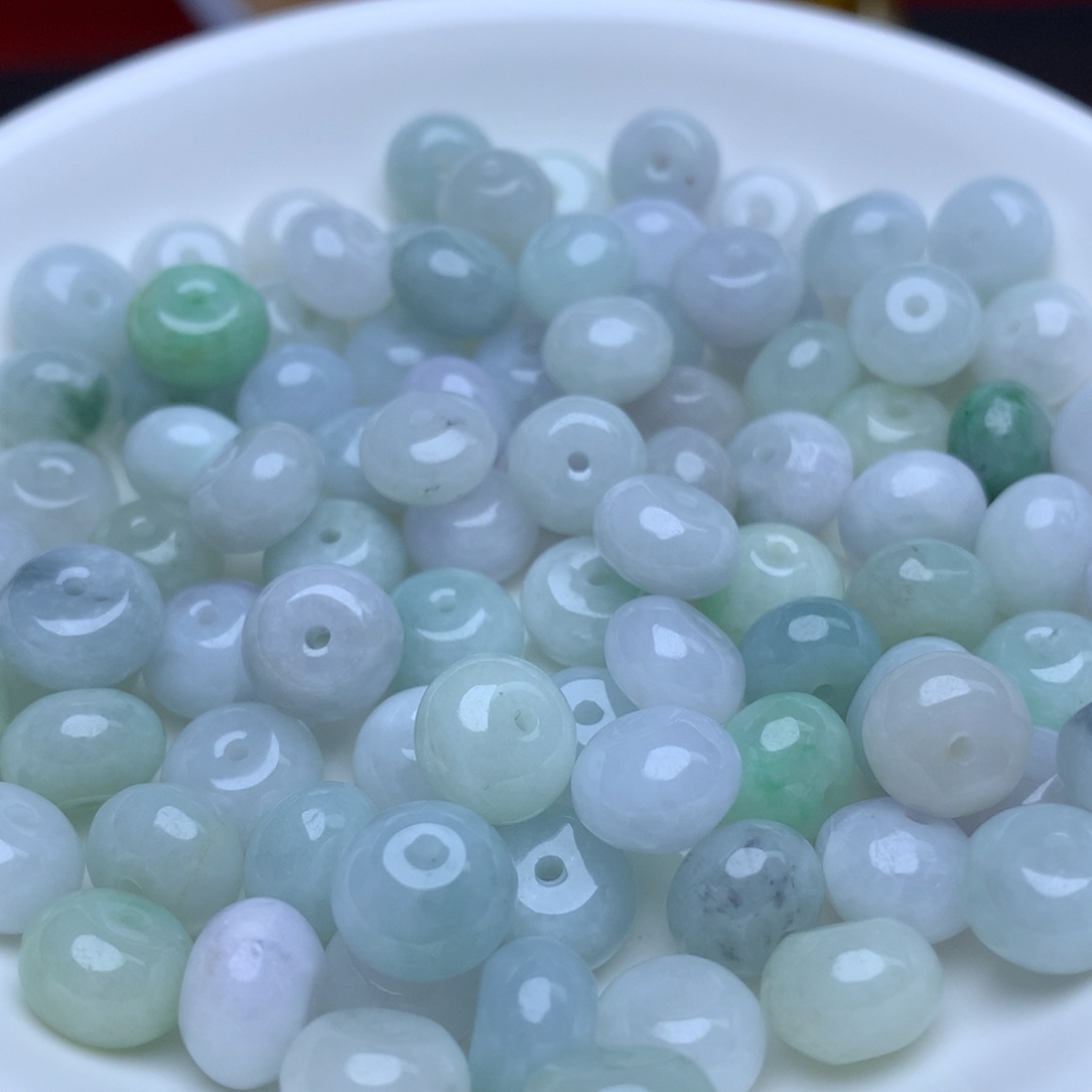 【闪购商品】翡翠手链未镶嵌卡6乘9冰绿白鼓珠30个