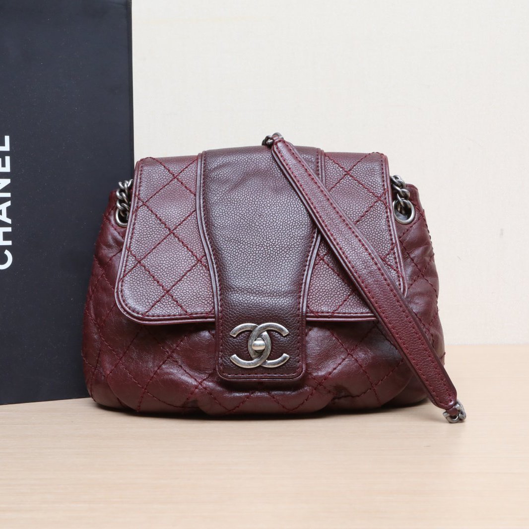 95新 Chanel/香奈儿 【黑黑】 红色19开 银扣 双C 菱格 南瓜包