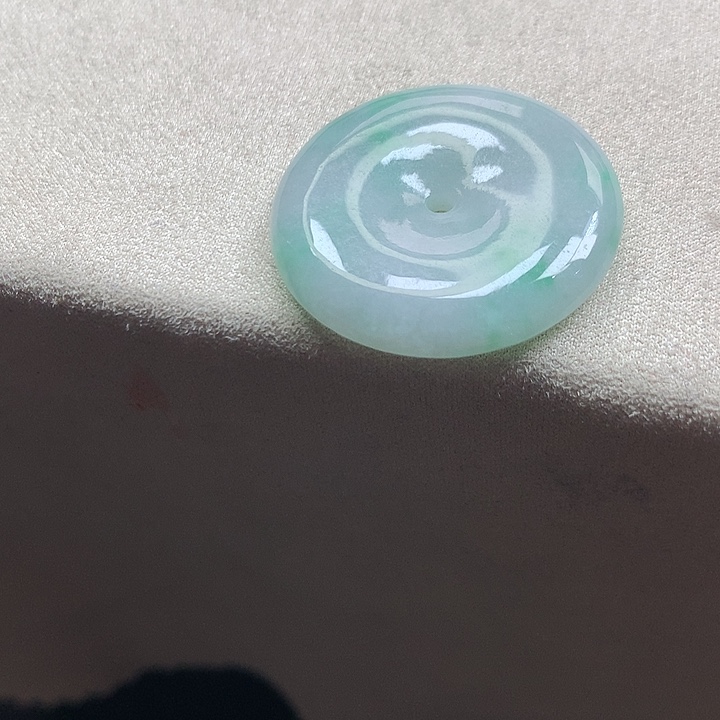 翡翠颈饰未镶嵌吊坠