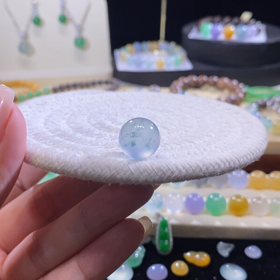 翡翠未镶嵌颈饰蓝钢飘花珠卡13+