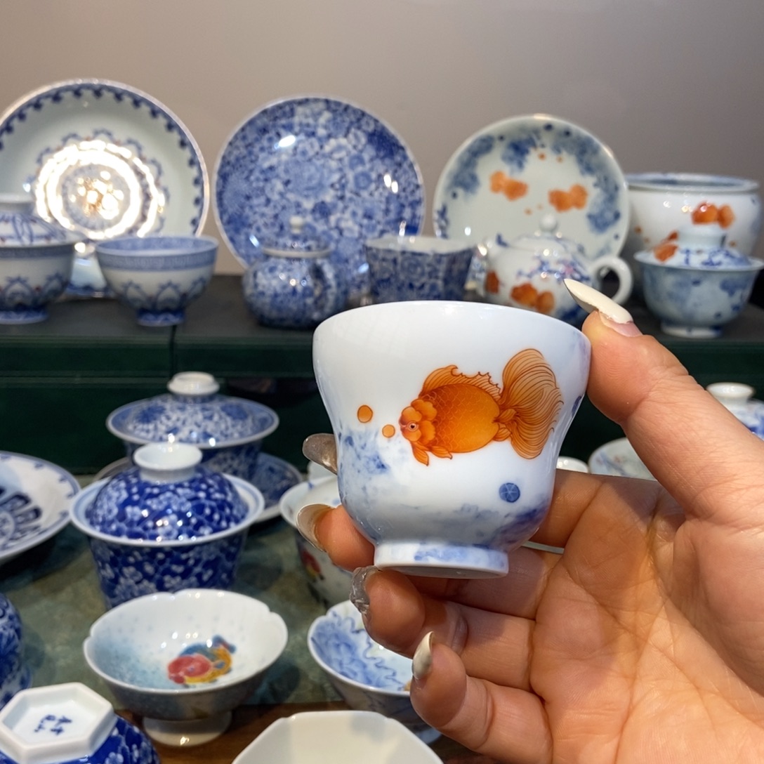 隐艺矾红金鱼葫芦杯
