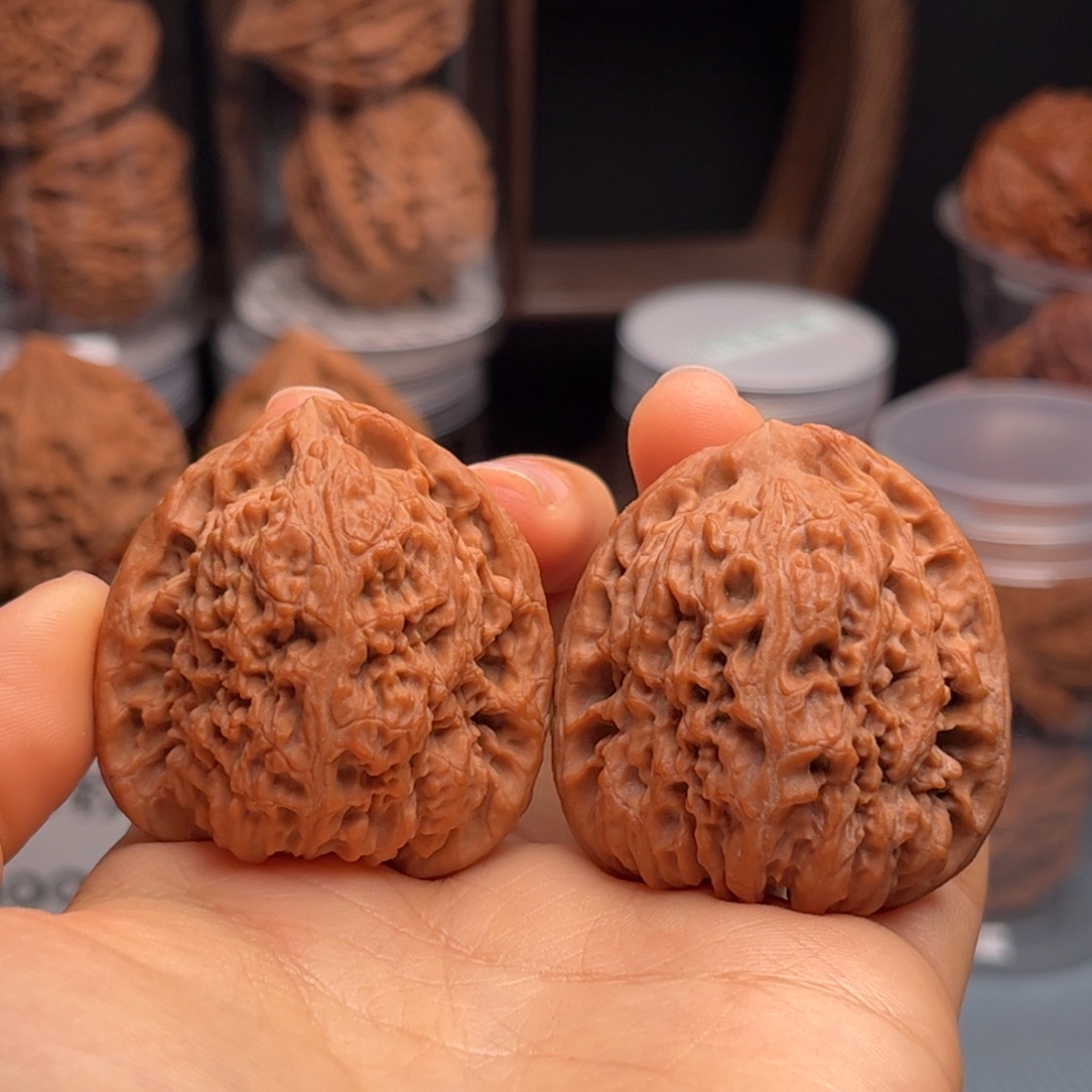 小***干把件文玩核桃逐鹿南疆石 39-35-40