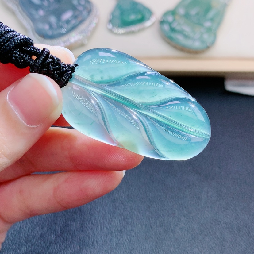 【闪购商品】翡翠颈饰未镶嵌翡翠