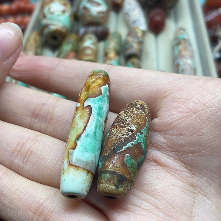 王***儿玛瑙/玉髓未镶嵌玛瑙玉髓未镶嵌珠子