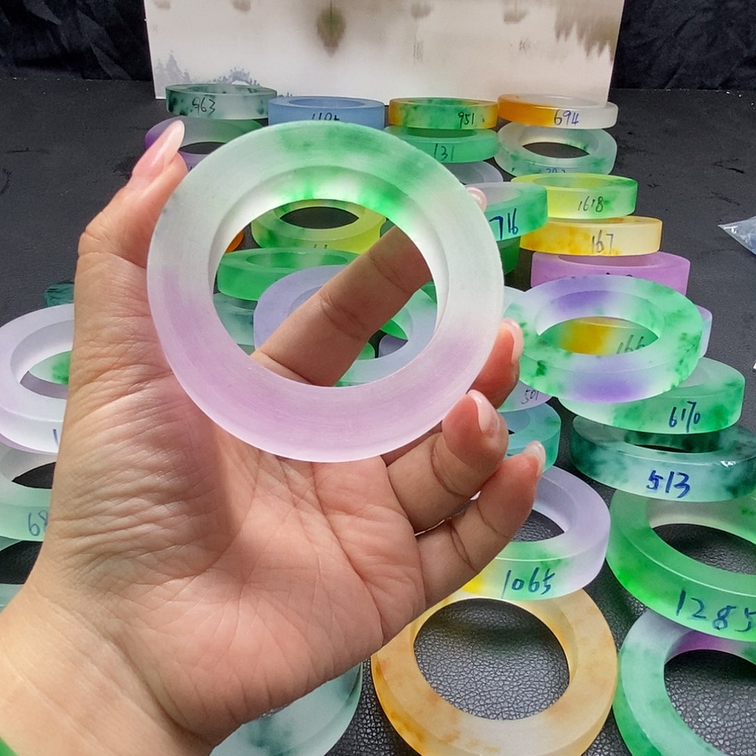 智***生玉时尚百搭独翠手镯