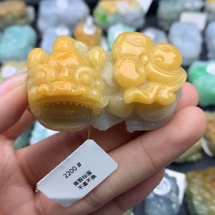 翡翠颈饰未镶嵌天然缅甸翡翠