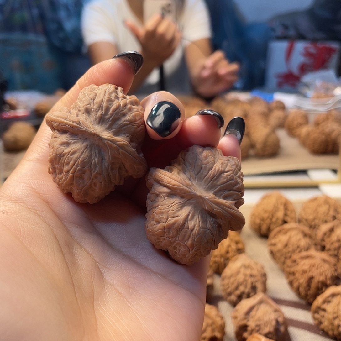 吊坠文玩核桃血麒麟
