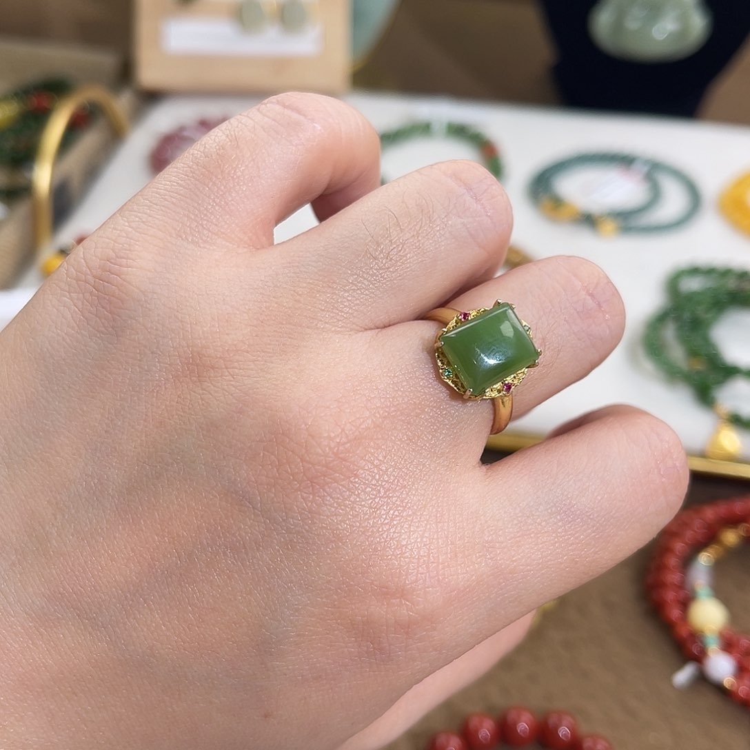 和田玉戒指未镶嵌Cs