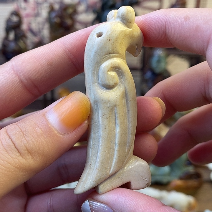 未镶嵌和田玉（糖玉）挂件