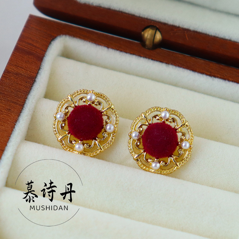 钛钢布艺耳饰 新年红宫廷风丝绒耳钉