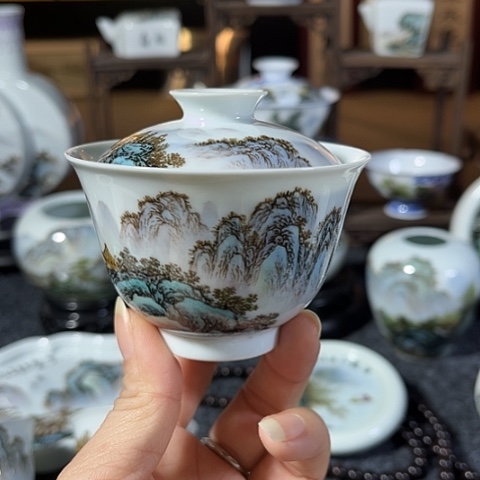 陶汪派山水汪沁粉彩特价不退不换