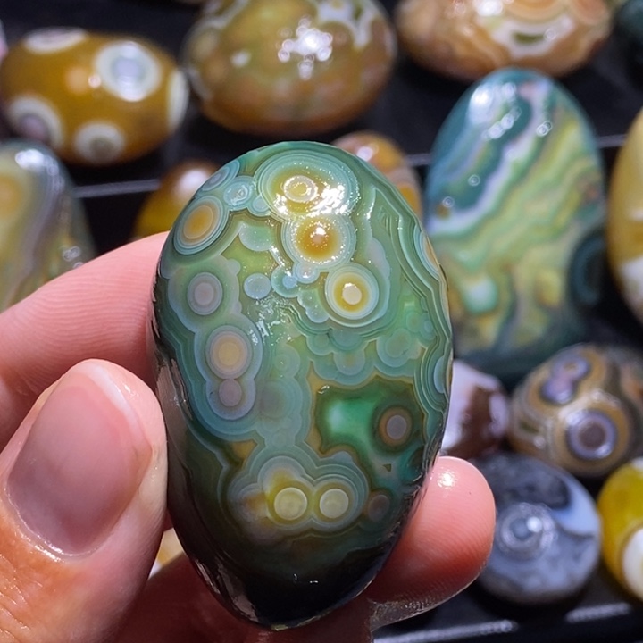 玛瑙/玉髓未镶嵌珠宝奇石81