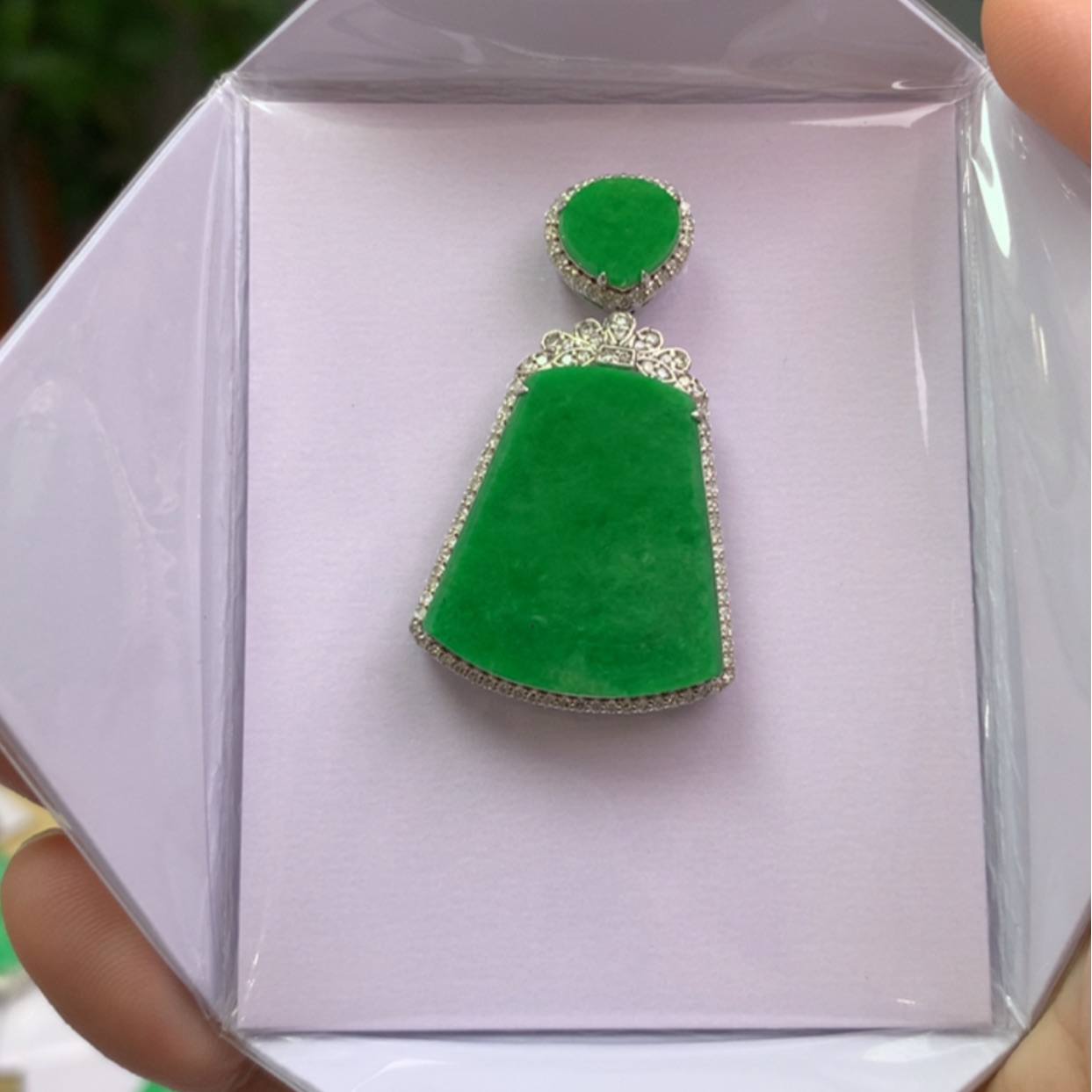 【闪购商品】翡翠颈饰18K金镶嵌翡翠首饰