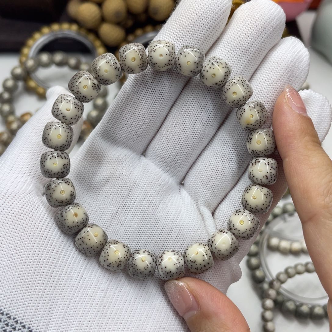 星月菩提手串10mm 灰冰大眼