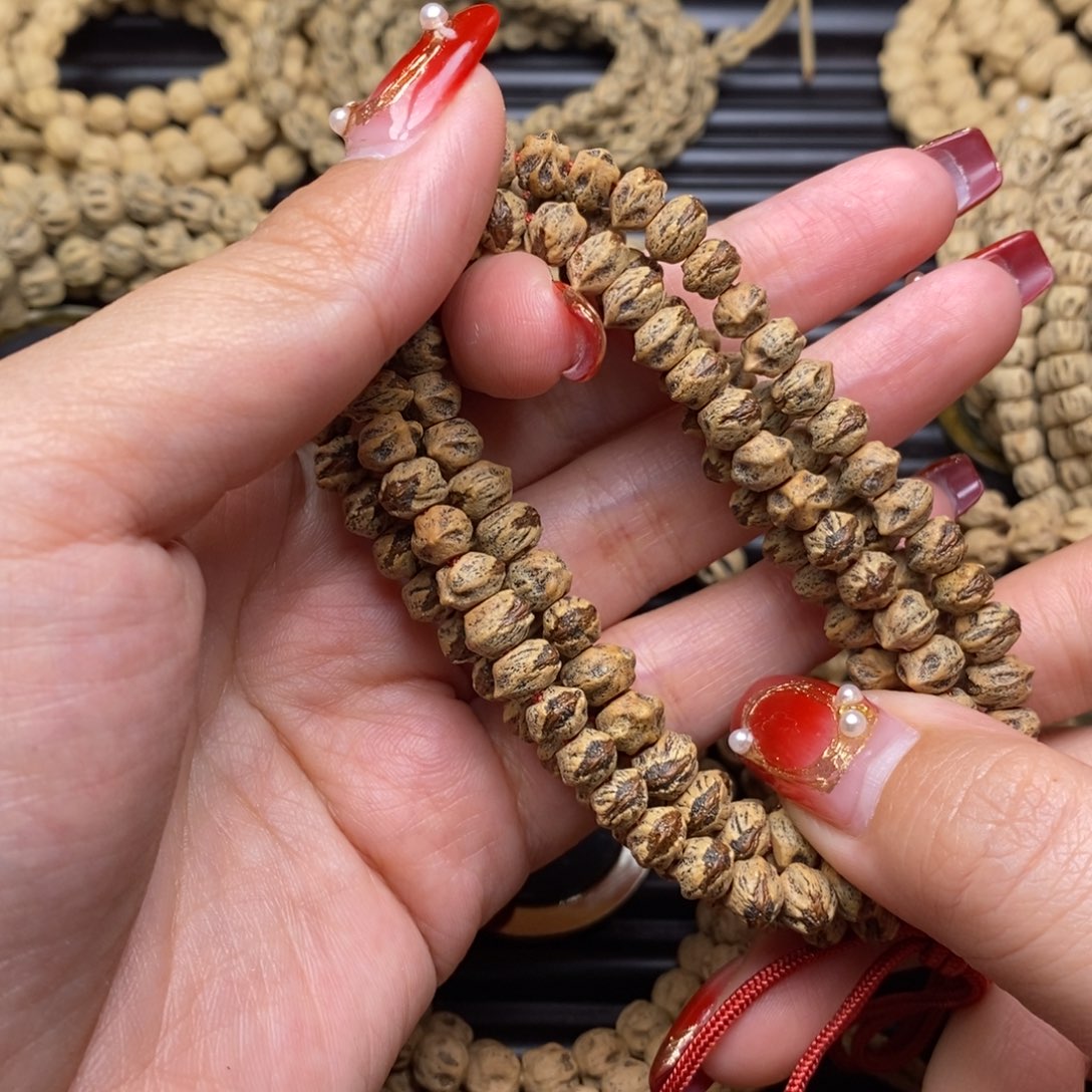 柏香籽/百香籽吊坠少*