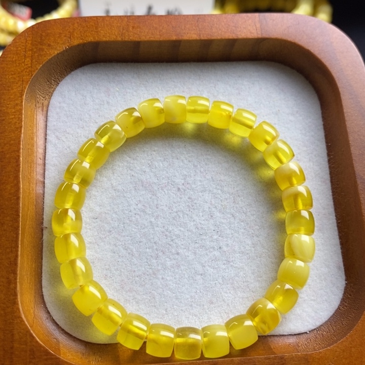 蜜蜡裸石未镶嵌尺寸7加，个别微瑕，7g