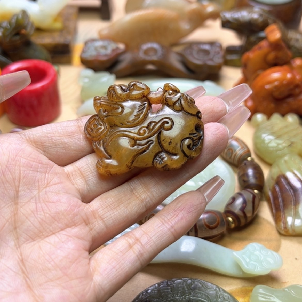 【闪购商品】蛇纹石玉颈饰未镶嵌