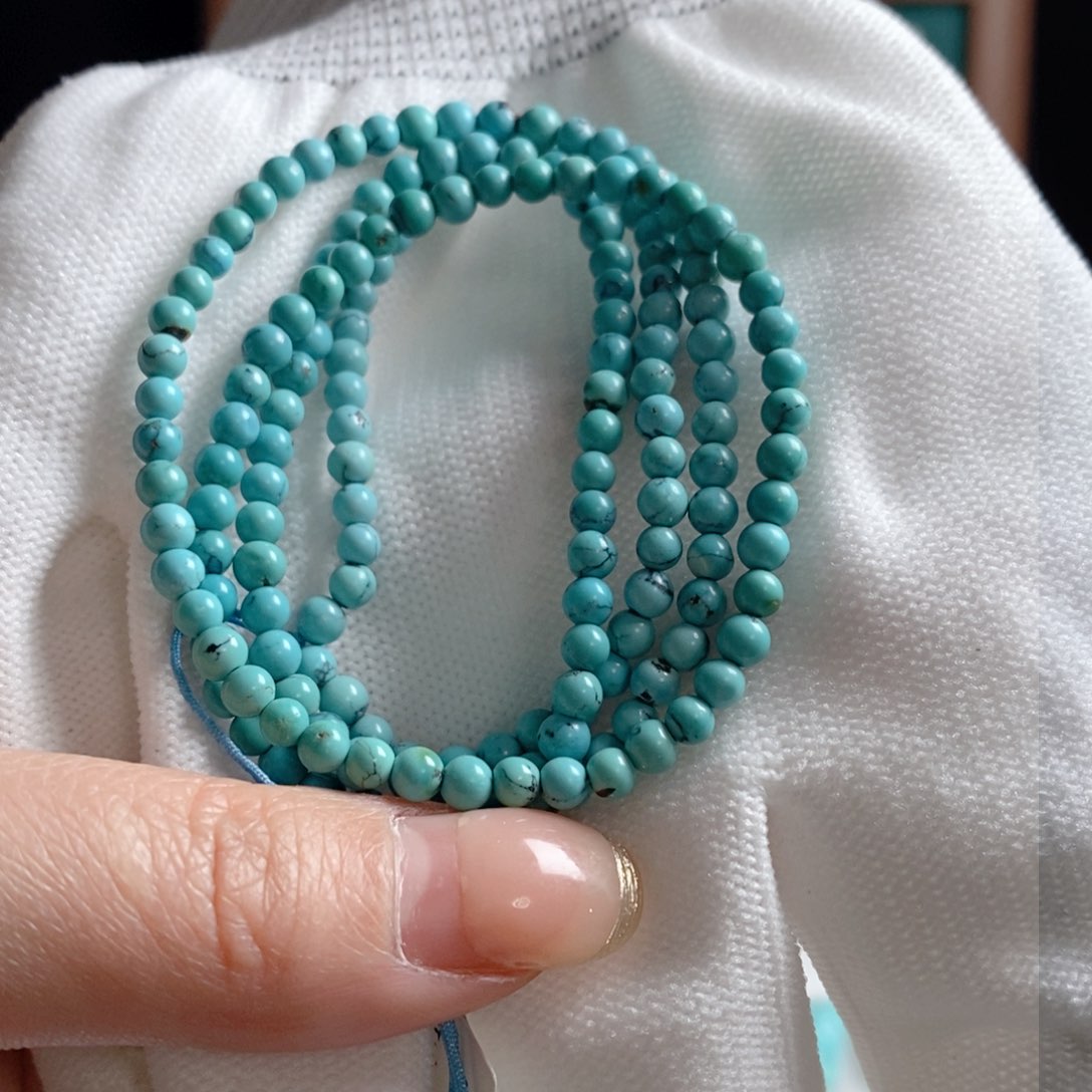 绿松石颈饰未镶嵌