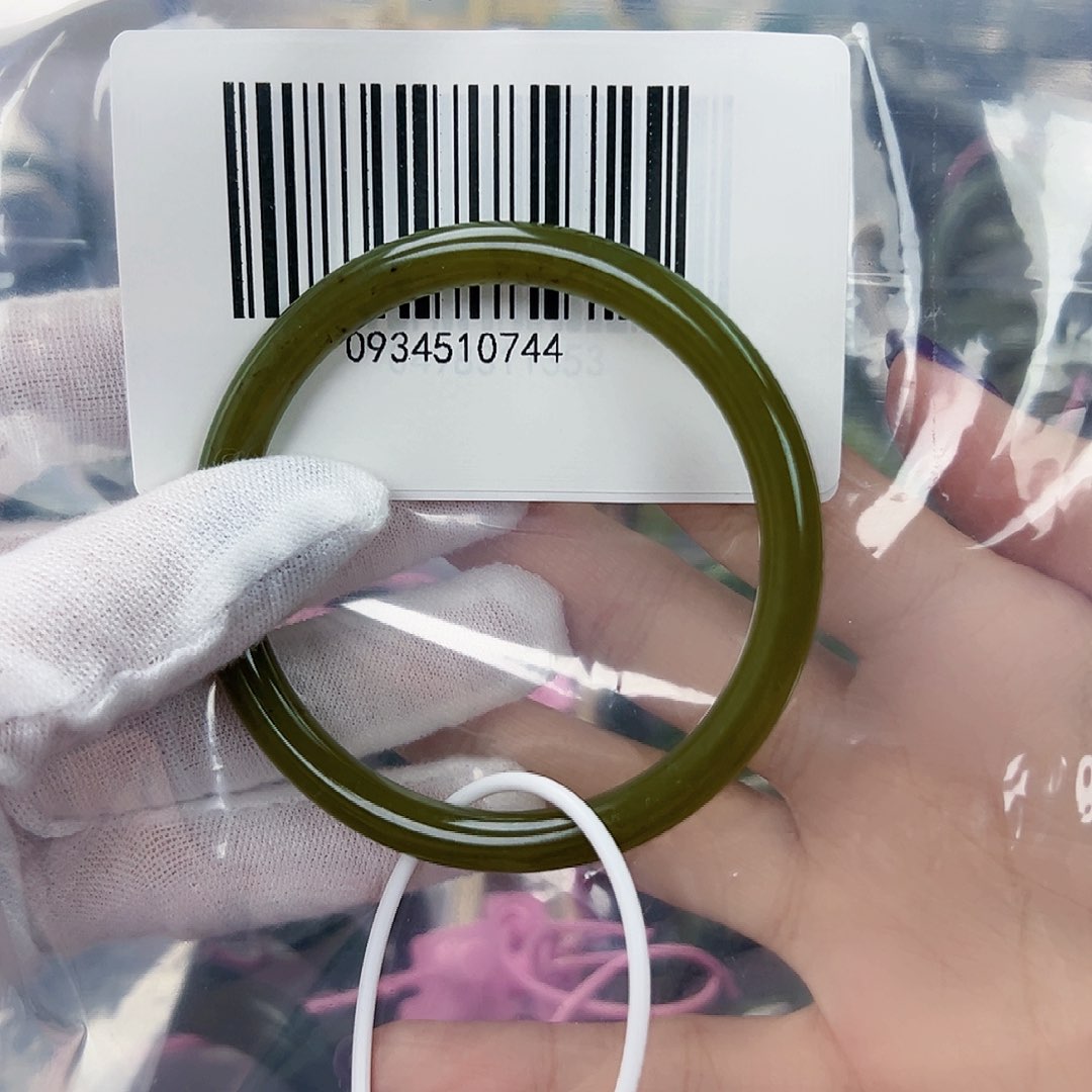 和田玉（碧玉）手镯未镶嵌5657