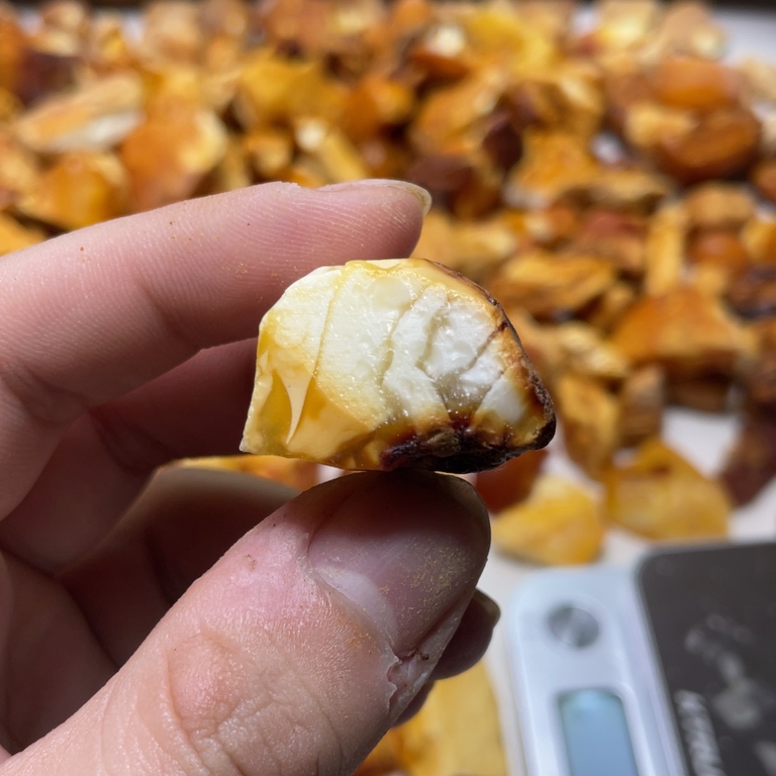 定制琥珀天然原矿