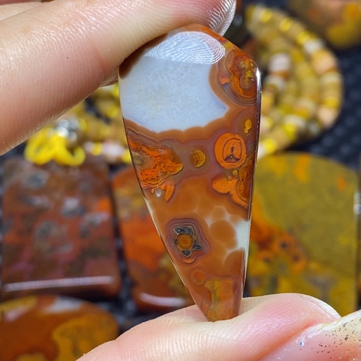 玛瑙/玉髓颈饰足银镀金镶嵌