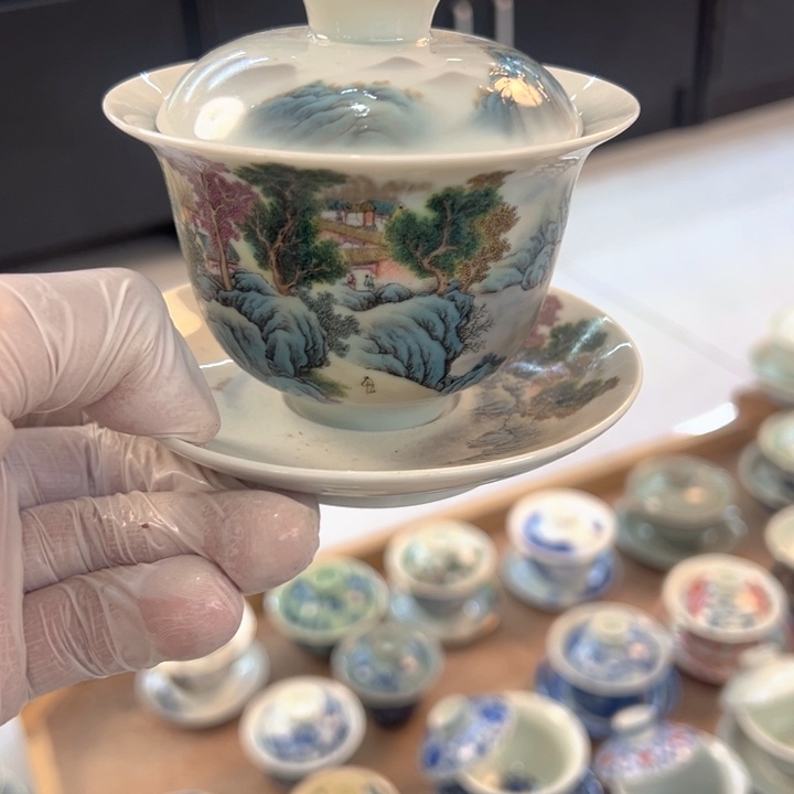 瓷片粉彩富春山居图成香盖碗微瑕