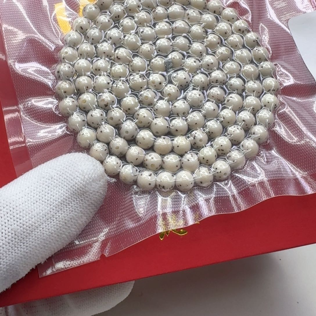星月菩提手串35梵天冰白大眼睛通体6左右圆108
