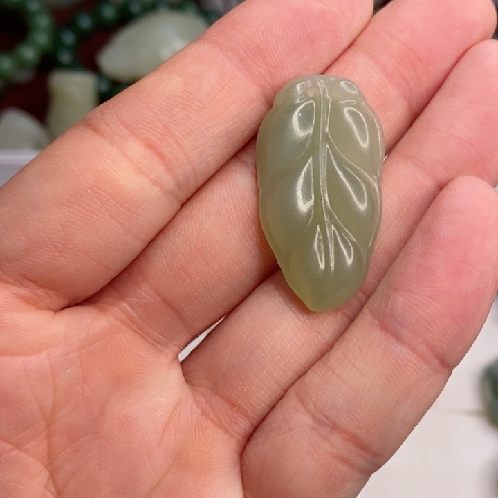 和田玉吊坠未镶嵌