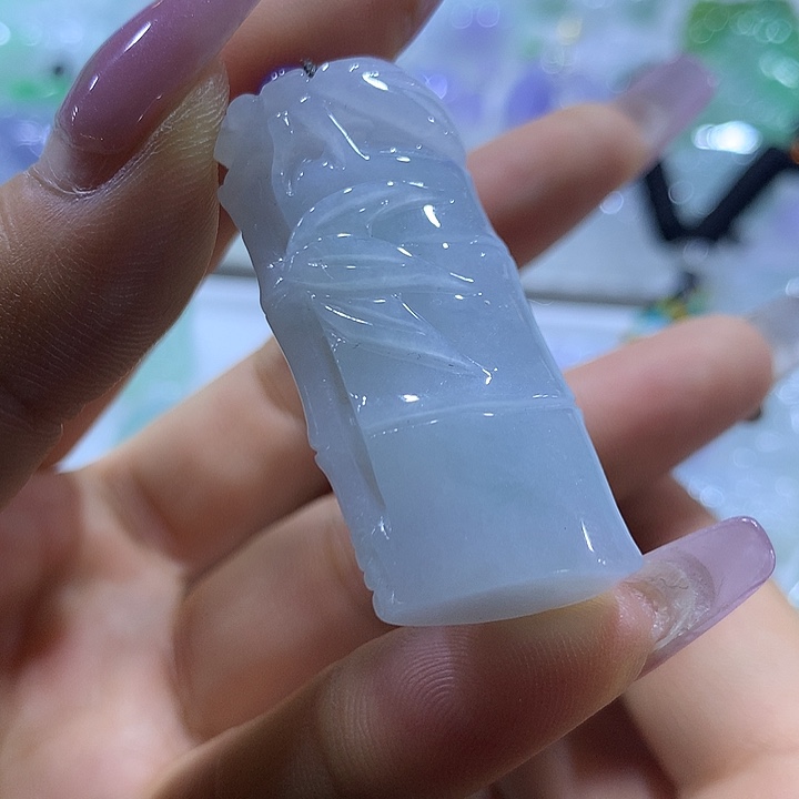 翡翠未镶嵌颈饰天然翡翠A货吊坠