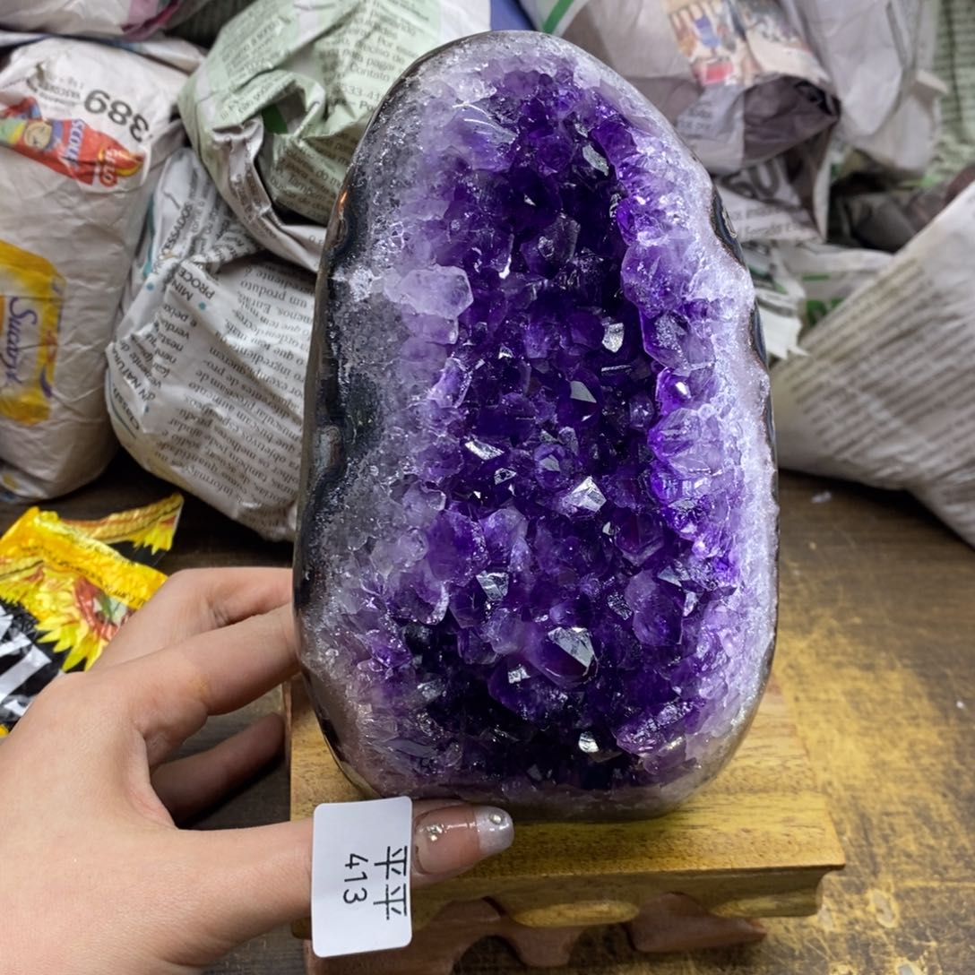 水晶乌拉圭未镶嵌