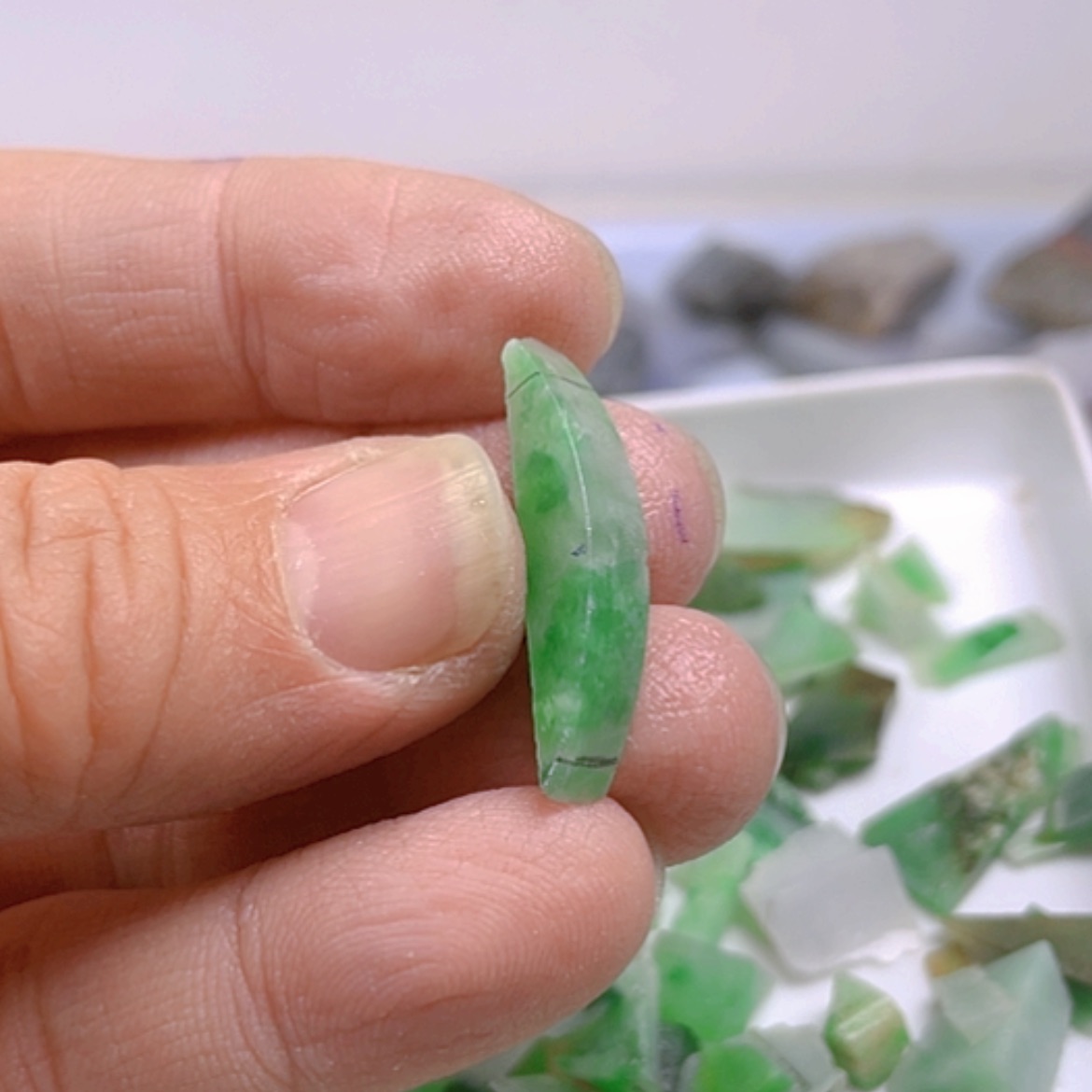 【闪购商品】翡翠颈饰未镶嵌秋*