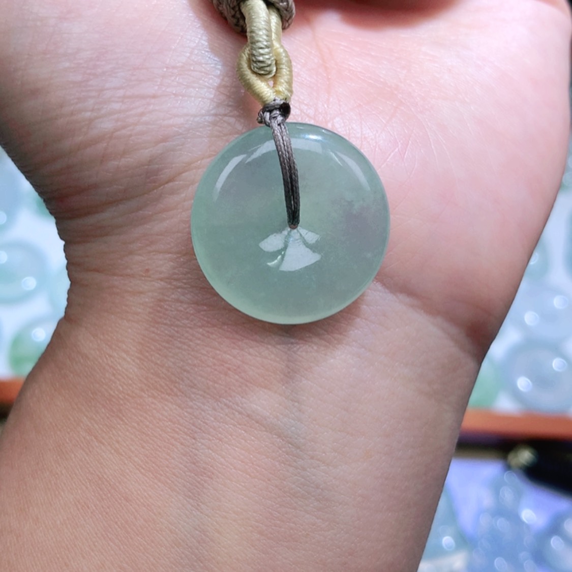 【闪购商品】翡翠颈饰未镶嵌平安扣