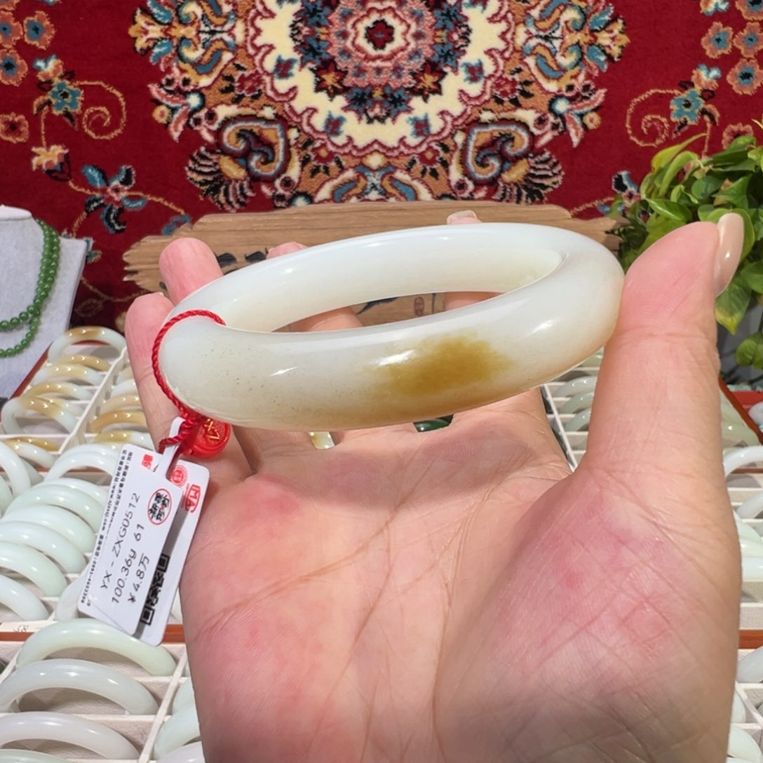 未镶嵌手镯和田玉61金糖新疆糖白玉厚装手镯