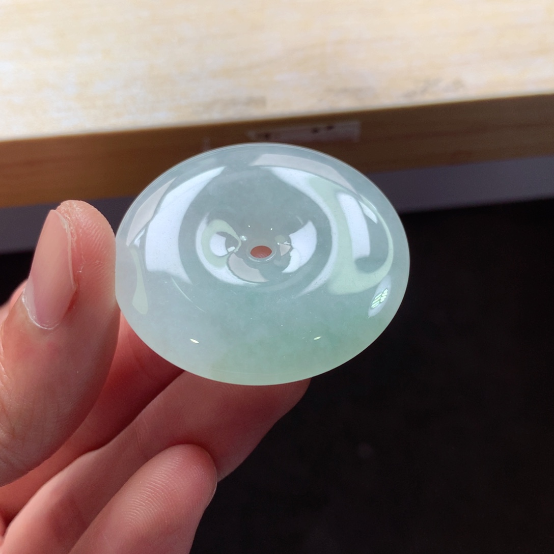 翡翠颈饰未镶嵌吊坠