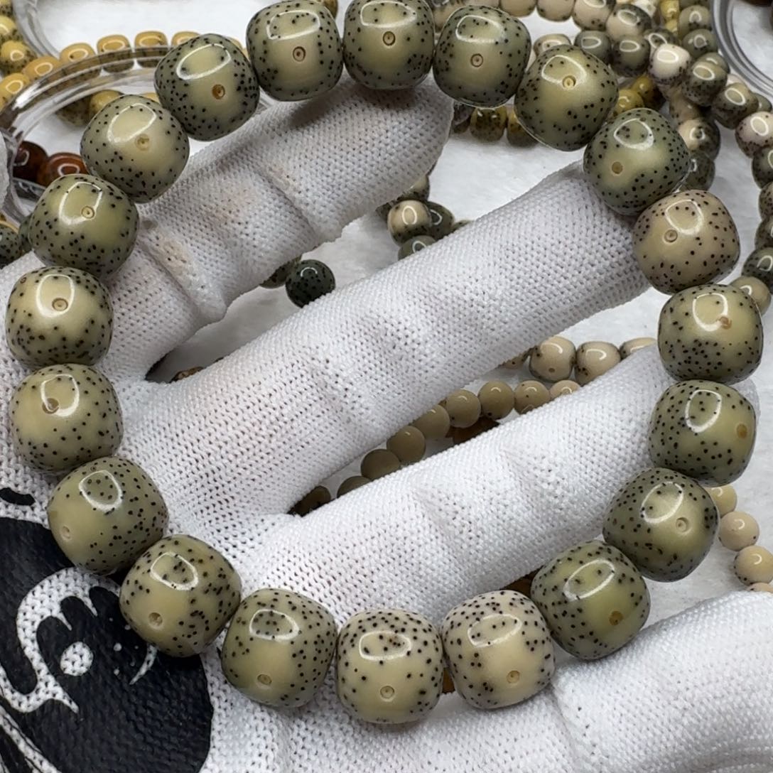 星月菩提吊坠12大眼