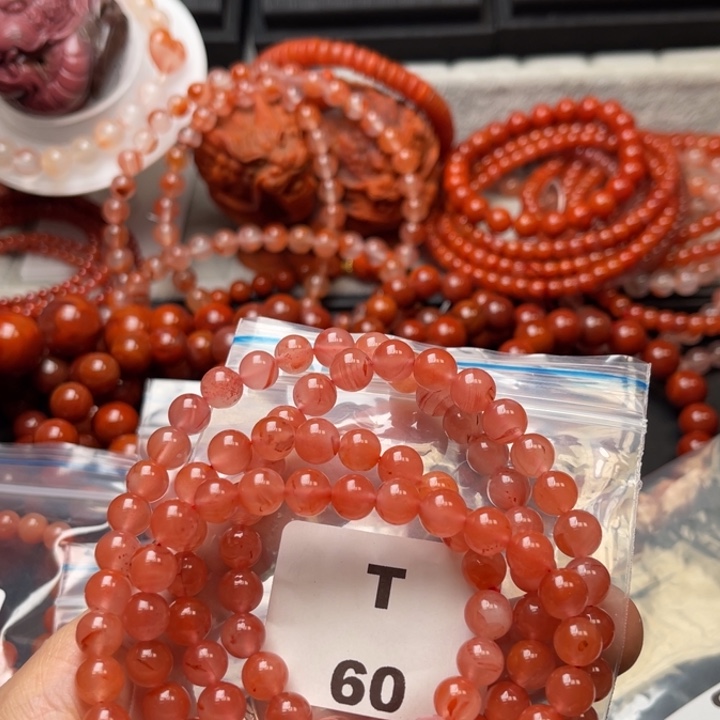 南红玛瑙未镶嵌多样性发货默认微瑕称重7mm
