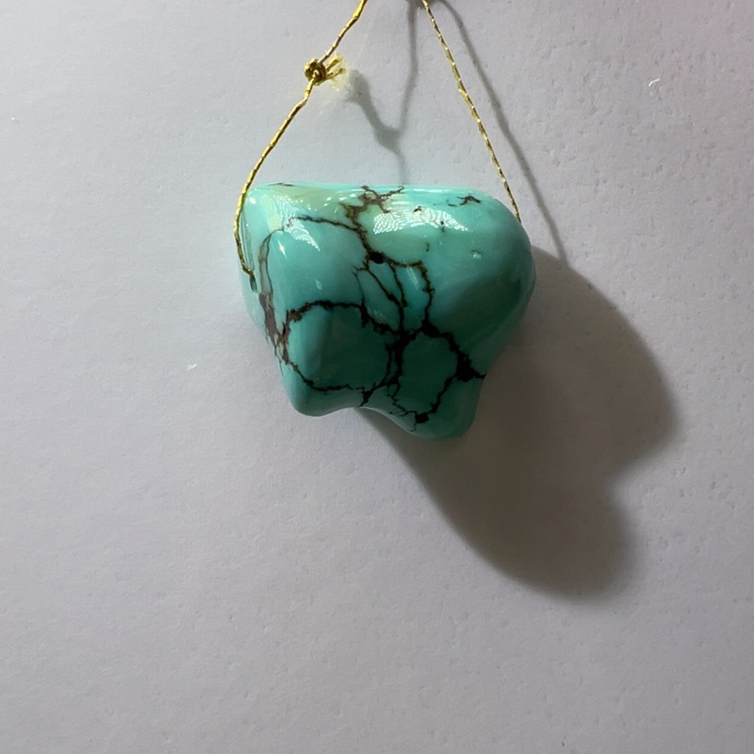 绿松石未镶嵌挂件