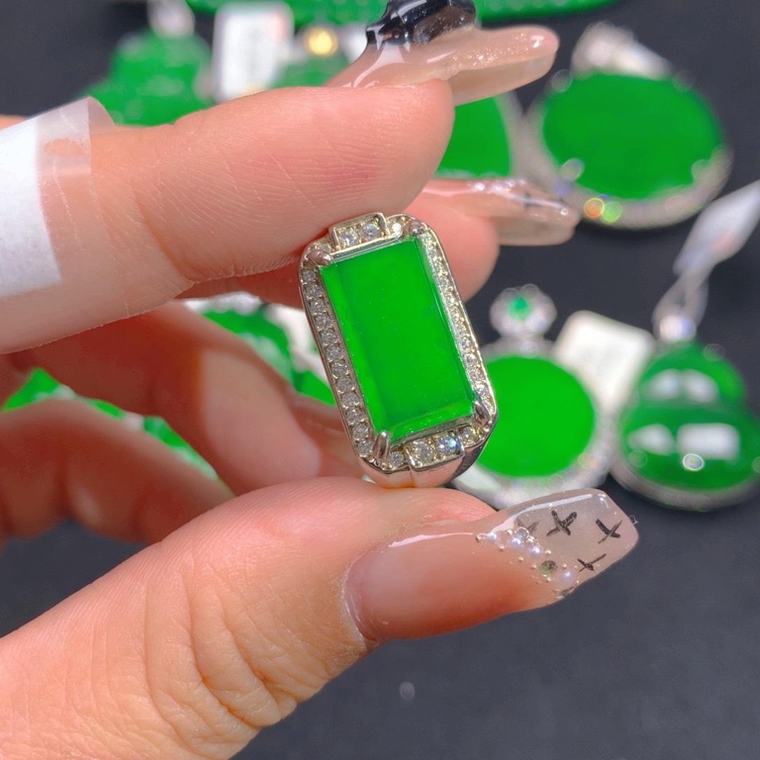 翡翠颈饰银S925镶嵌11111111111