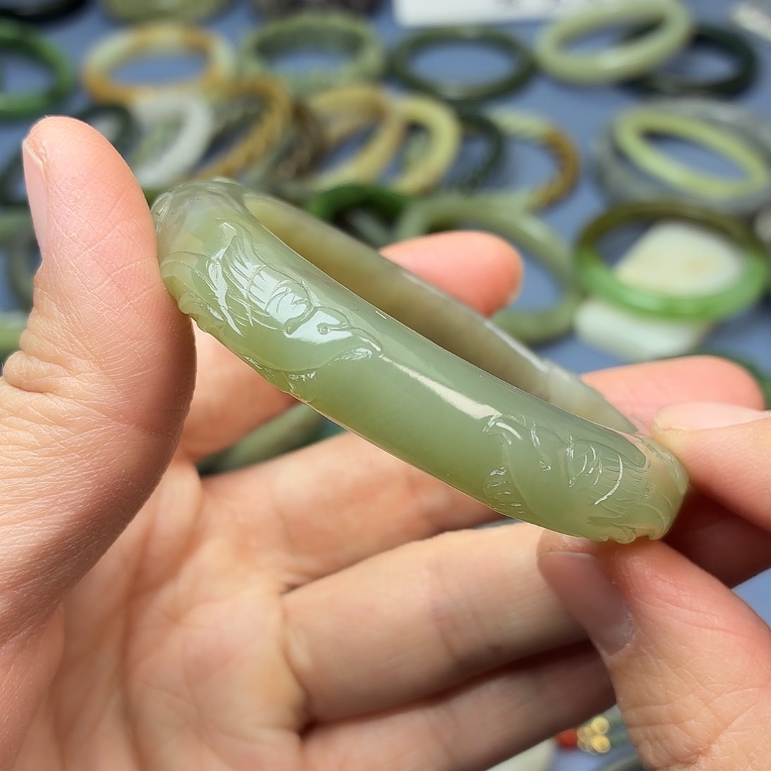 和田玉（青白玉）未镶嵌手镯007，圈口54.8mm双鹊喜报