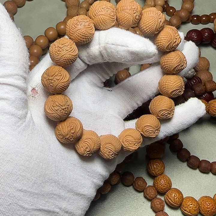 猴头核桃手串蛇王