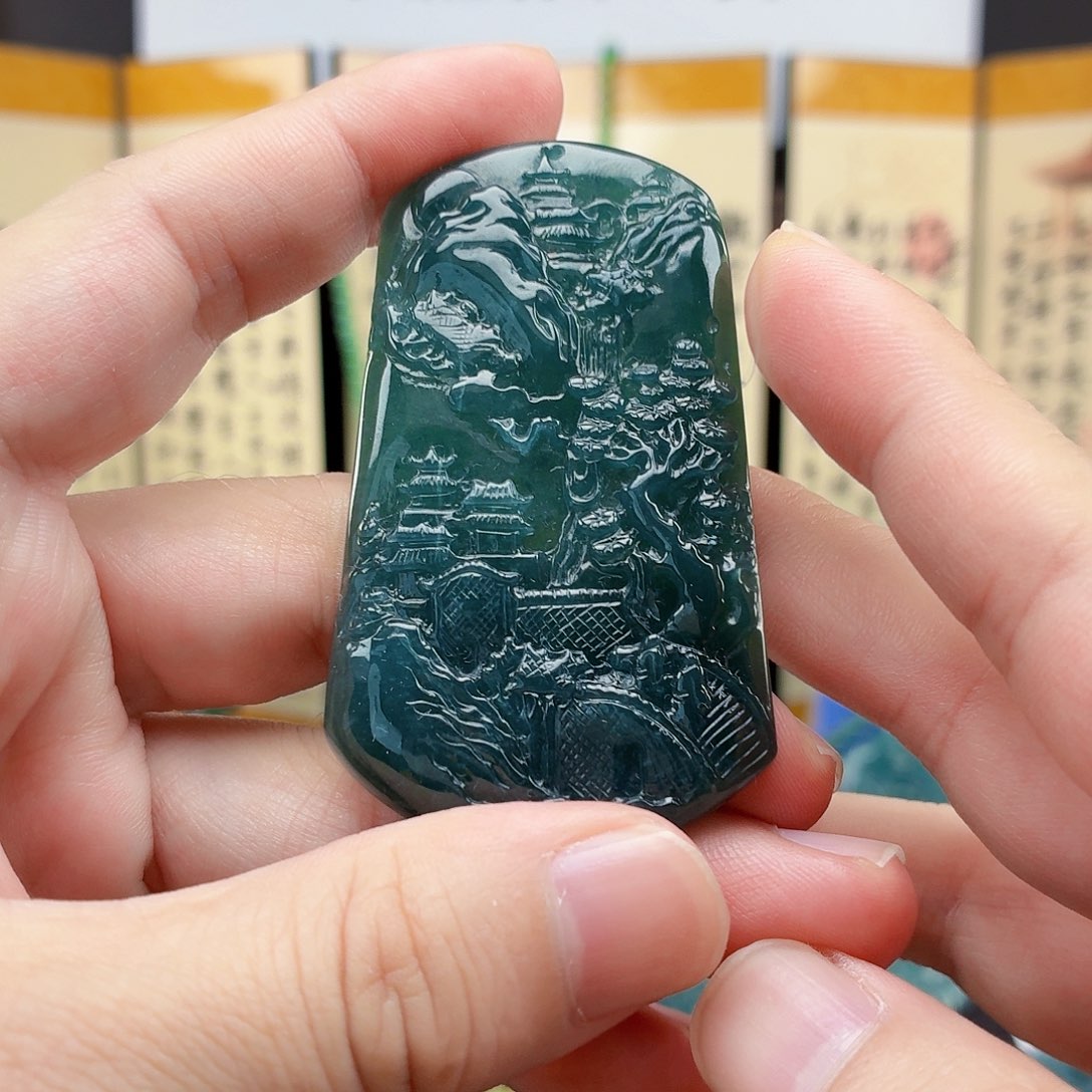 翡翠未镶嵌颈饰122