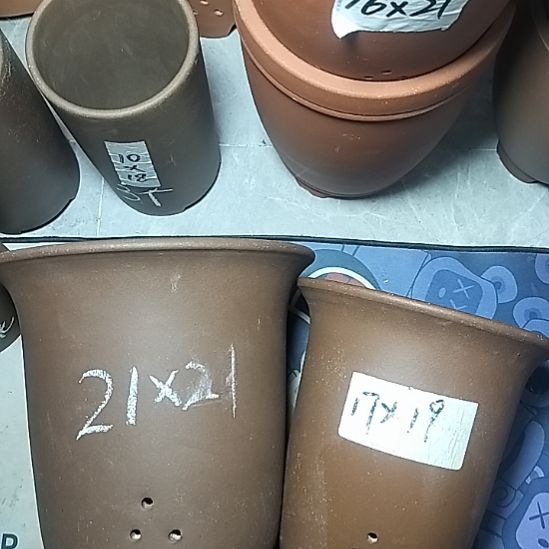 金钟套盆一大一小