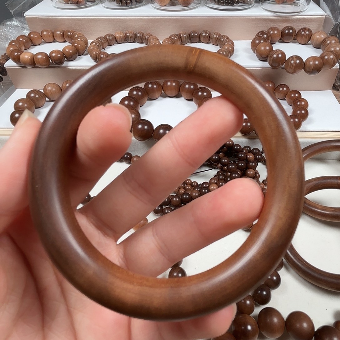 檀香木手串/手链老山檀香手镯留疤