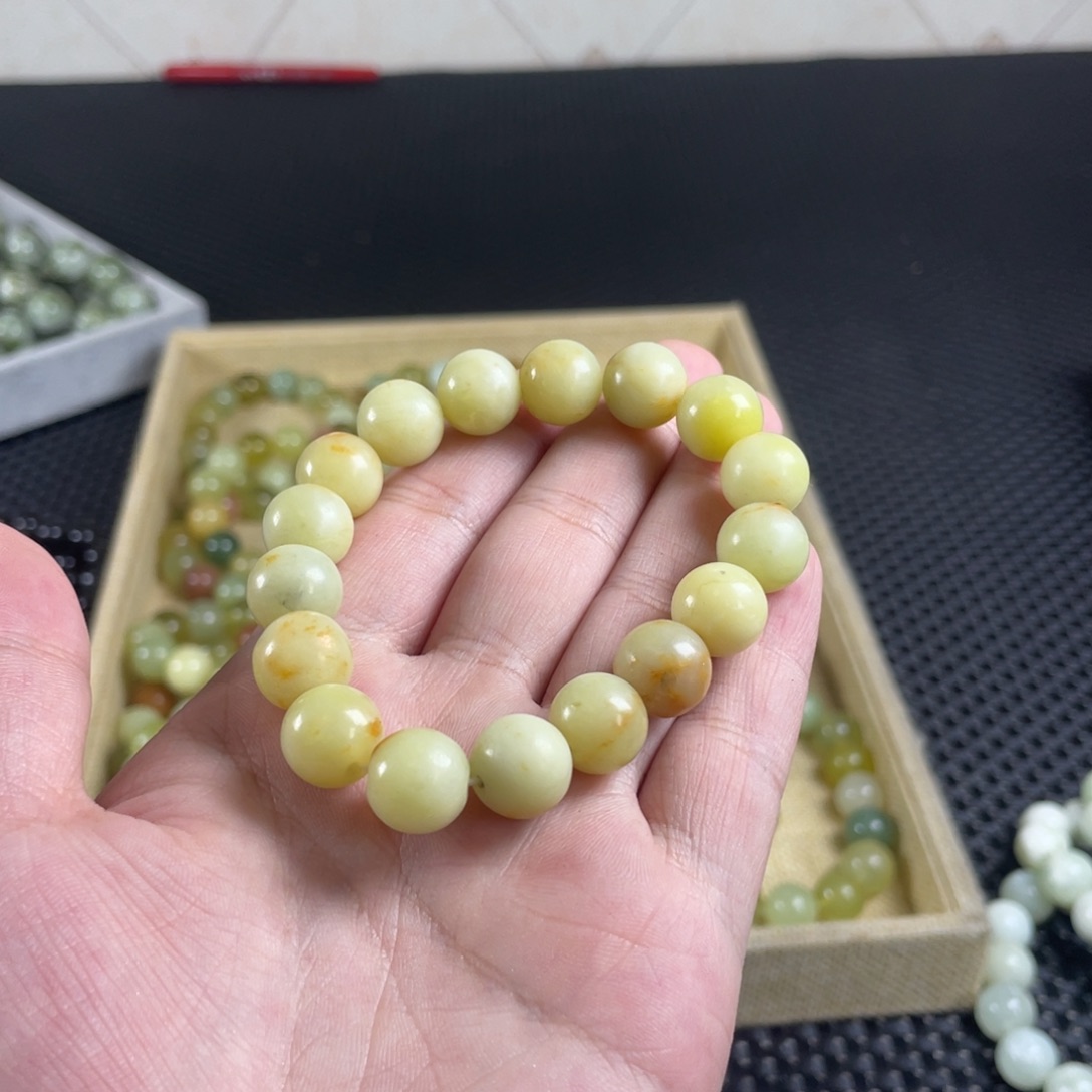 蛇纹石玉未镶嵌手链