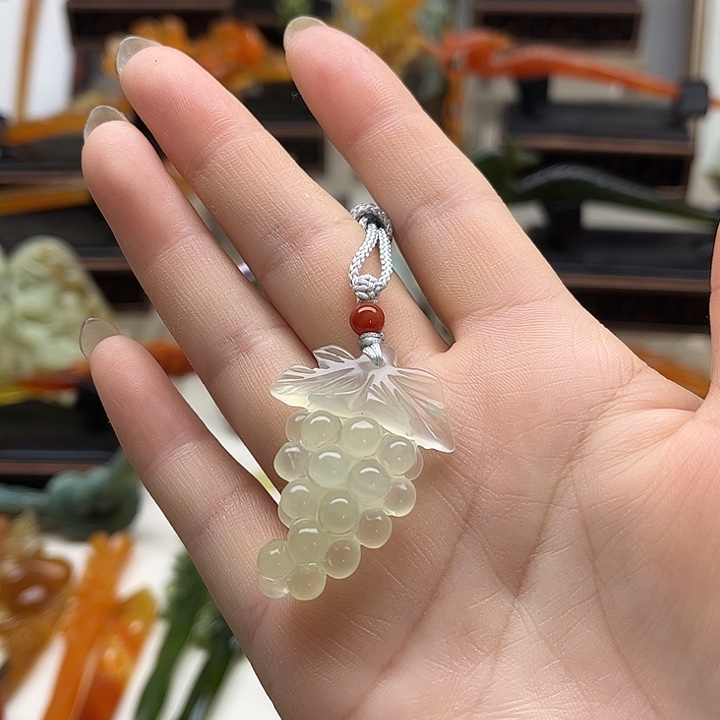 蛇纹石玉岫玉挂坠未镶嵌